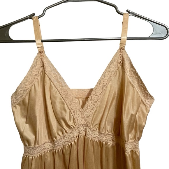 Vintage Lorelei Beige Lace Trim Full Length Slip Size 34 - Picture 3 of 9
